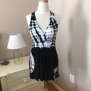 BOSTON PROPER TIE DYE TOP WITH CRISS CROSS BACK